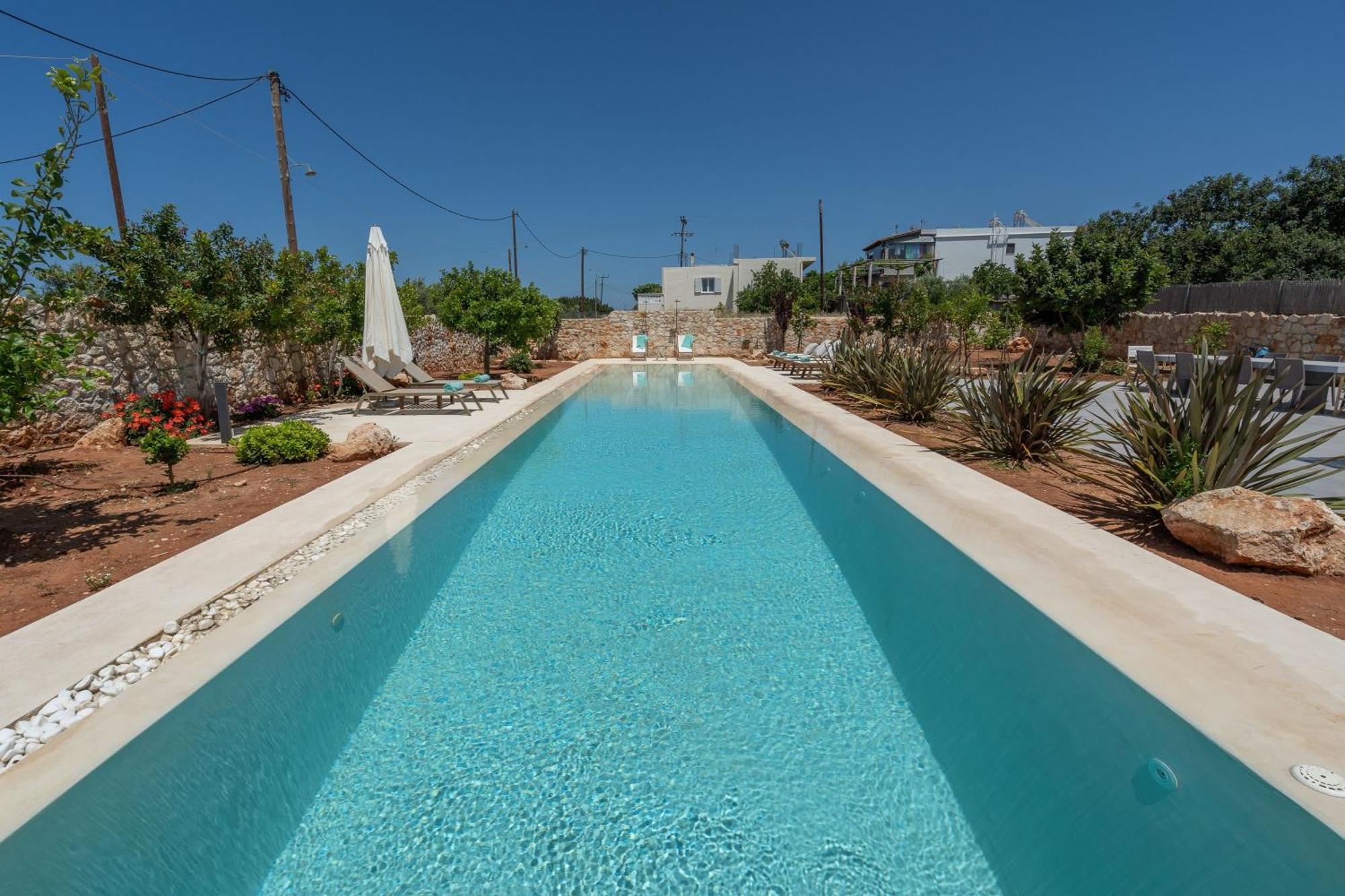 Le Mont Blanc - With Shared Pool Apartment Kounoupidhianá Exterior photo